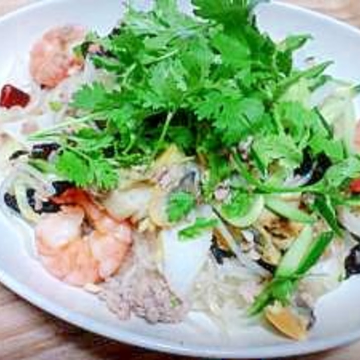 暑い日は、さっぱりヤムウンセン(タイ風春雨サラダ)